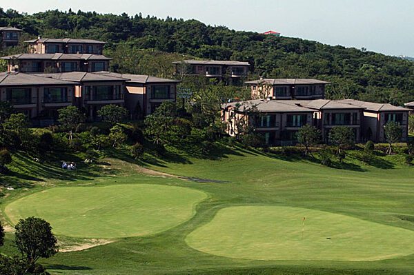 鷹飛國際旅行社 Infinity Tour | Everis Golf Resort | 愛威利斯高爾夫俱樂部