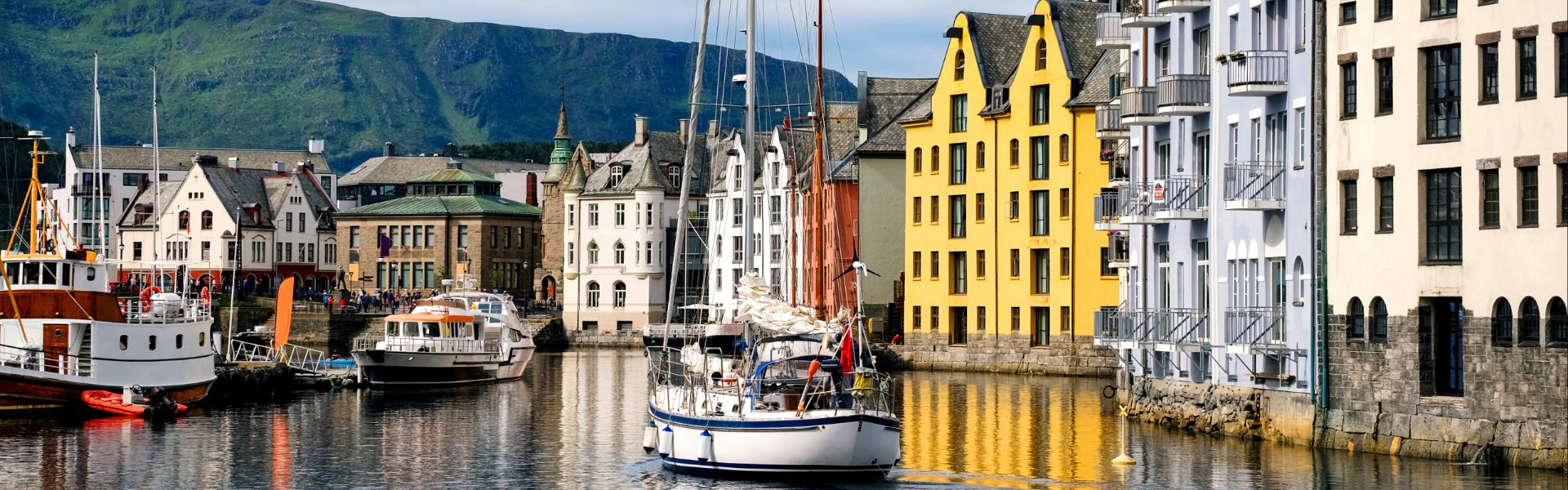 0430 OSLO REYKJAVIK