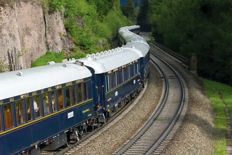 2025-0408-BELMOND-TRAINS-IMAGE-9x6-8