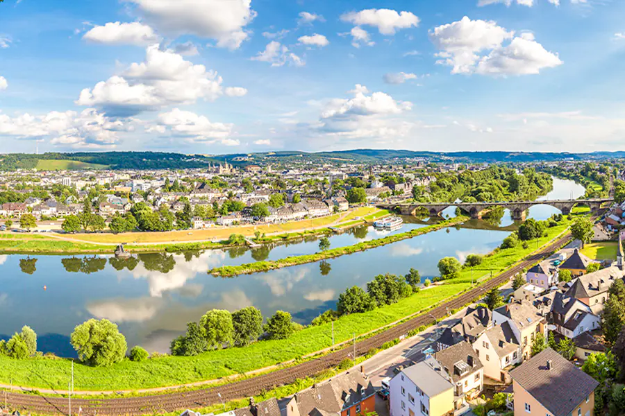 2024-0601 TREASURES OF THE MEANDERING RHINE-IMAGE