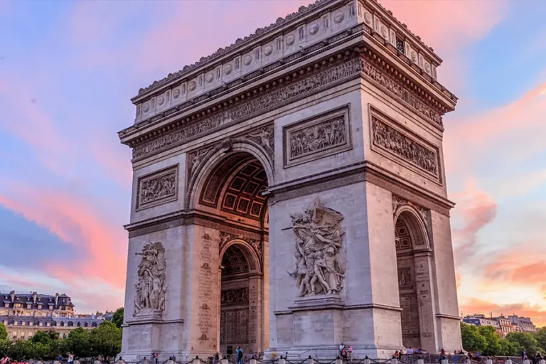 2025-0410-BELMOND-TRAINS-IMAGE-9x6-6