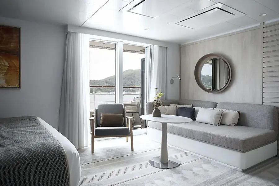 2025-1205 PONANT-Le Dumont d’Urville-Deluxe Suite-IMAGR