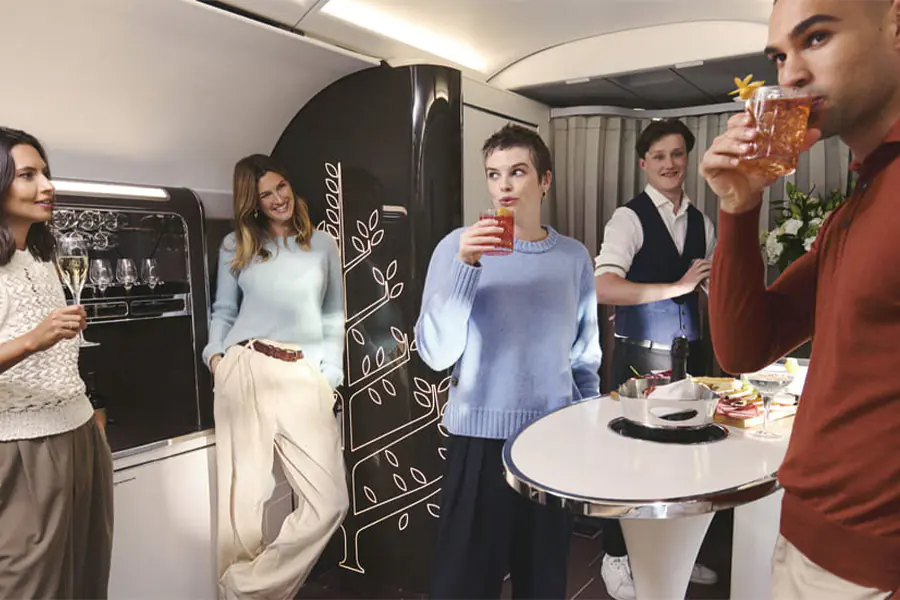 2025-0605-fourseasons-comprivatejet-image-900X600-04