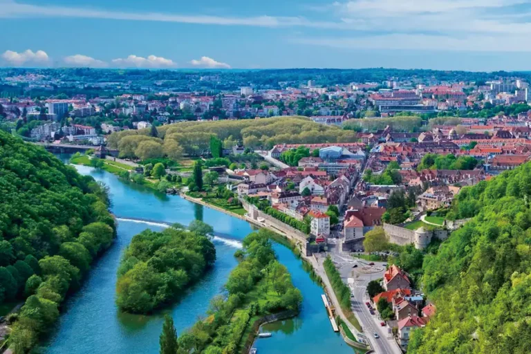 2025-0606-croisieurope-Remarkable Sites and Fine Wines on a Cruise through Burgundy and the Doubs Valley-image-7