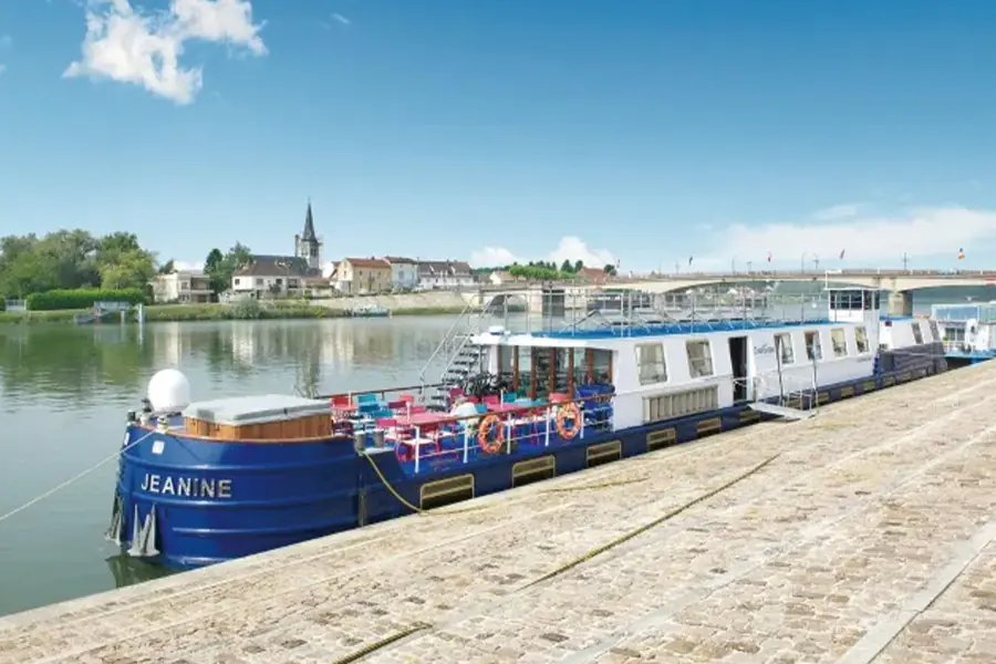 2025-0606-croisieurope-The Petite Saône & The Burgundy Canal-image-01