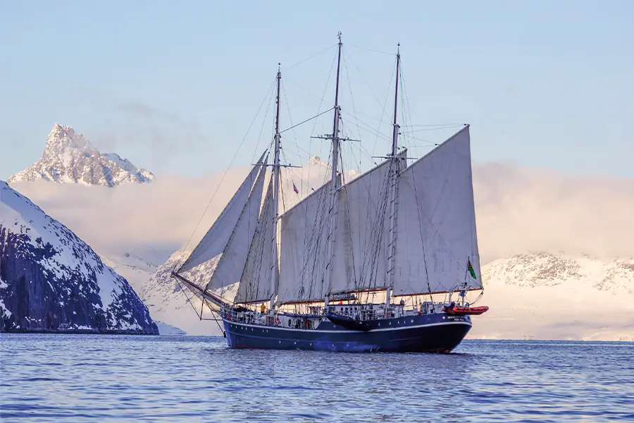 2025-0821-East Greenland - Scoresby Sund - Iceland, Aurora Borealis, Fly & Sail-image-2