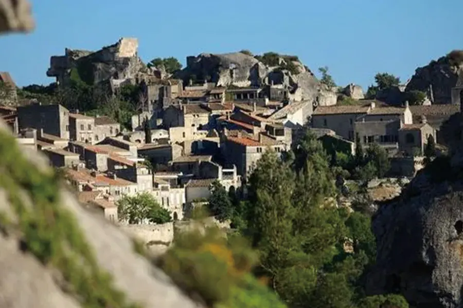 2025-0829-A-trip-to-admire-the-beautiful-scenery-of-the-Rhône-valley-(port-to-port-cruise)-image-2