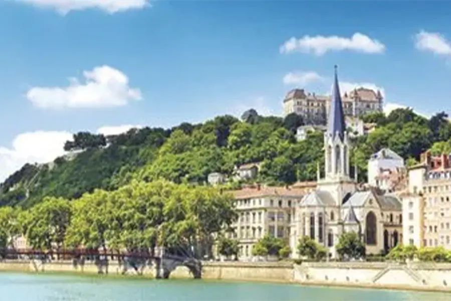 2025-0909-All-the-must-see-sites-on-the-Rhône-between-Lyon-image-2