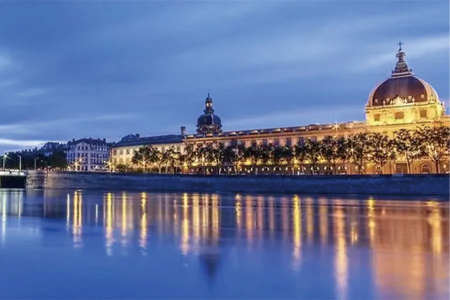 2025-0909-The Festival of Lights in Lyon (port-to-port cruise)-image-2