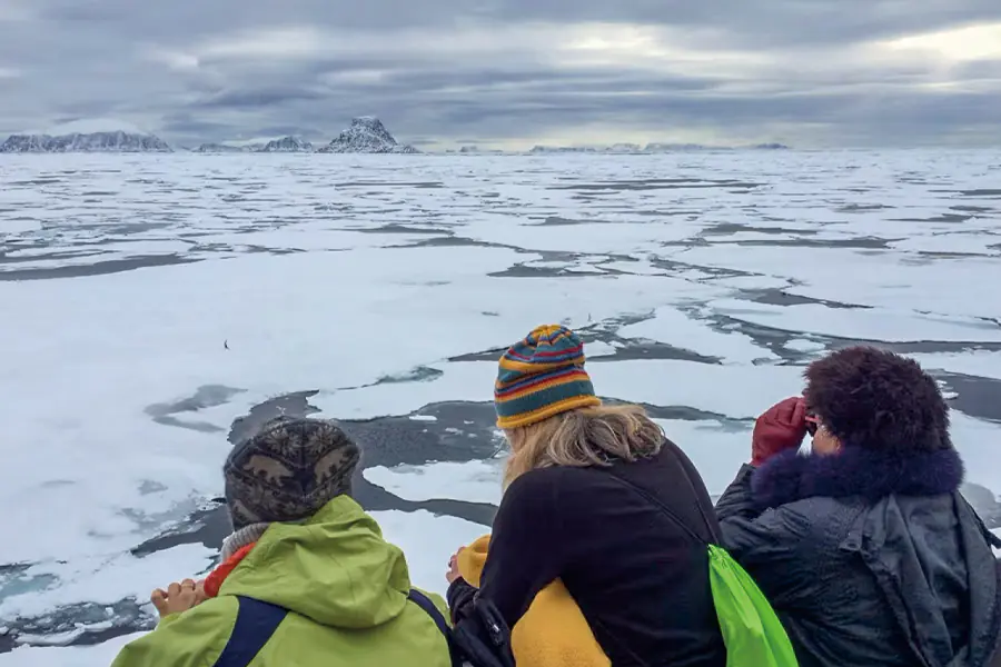 2025-0923-Around Spitsbergen, In the realm of Polar Bear & Ice-image