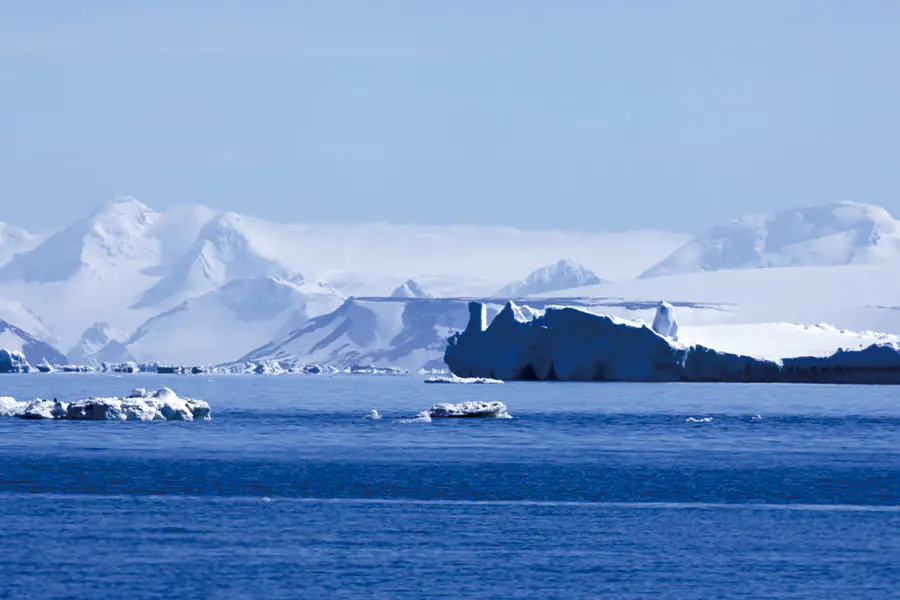 2025-1022-Weddell Sea Landscapes-image-2