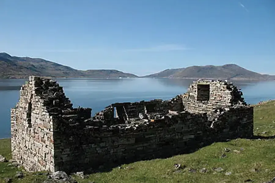 2025-1024- Ponant Expedition to the edge of the Ice Sheet-image-6