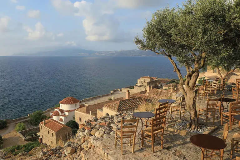 龐洛郵輪 | 地中海 | 基克拉澤斯群島：隨著龐洛號航行The Cyclades, in the Wake of Le Ponant / 2027年06月