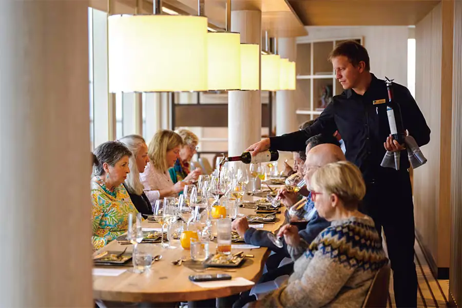 2025-1223 Lindblad Expeditions- NationalGeographicEndurance-image-1