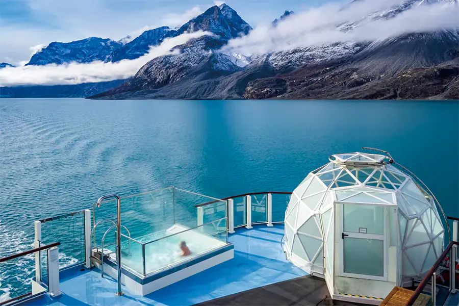 2025-1223 Lindblad Expeditions- NationalGeographicEndurance-image-6