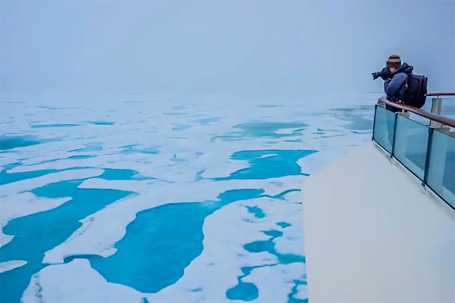 2025-1223 Lindblad Expeditions- NationalGeographicEndurance-image