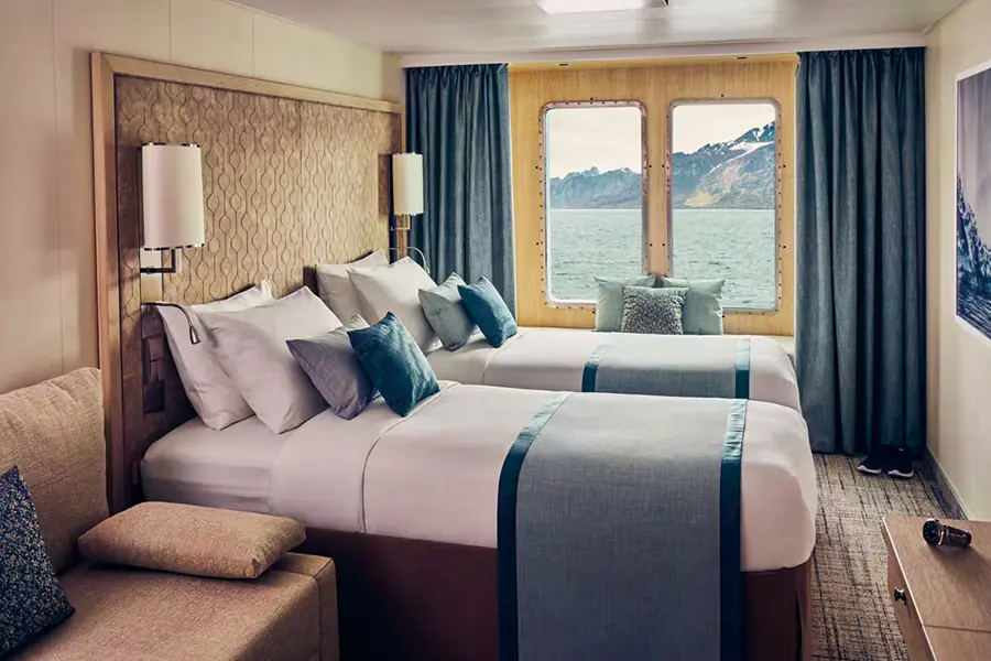 2025-1223 Lindblad Expeditions- NationalGeographicResolution-image-06