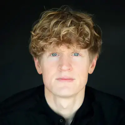 2025-1226 Hamburg-Malaga From the River Elbe to the Mediterranean-image Entertainment-7