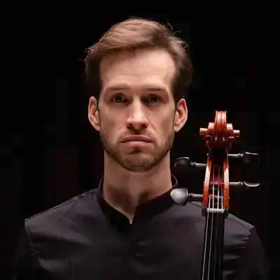 2025-1226 Hamburg-Malaga From the River Elbe to the Mediterranean-image Entertainment-9