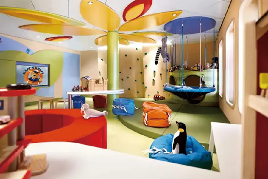 2026-0102-Europa2-Family-image-2