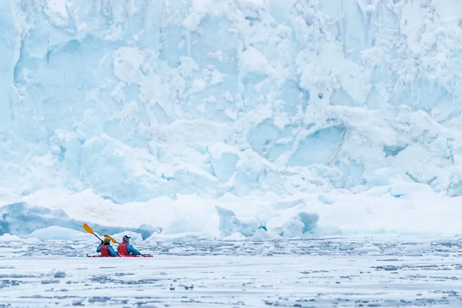 2026-0112 HX Expeditions-Highlights of Antarctica-image-17