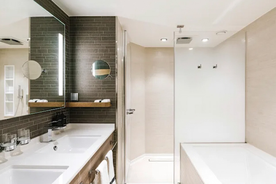 2026-0112 HX Expeditions-MB Extra-Large Suite-image-2