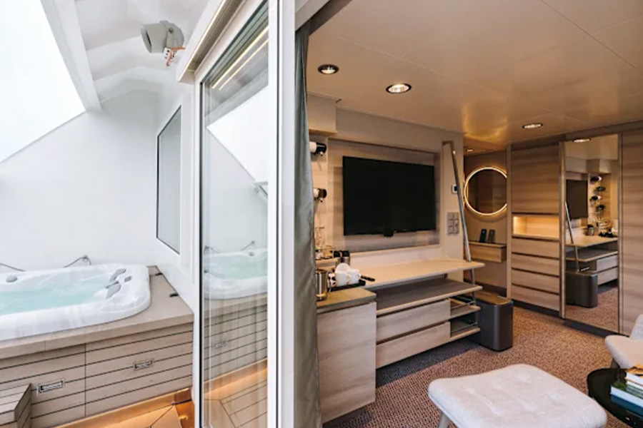 2026-0112 HX Expeditions-MC Corner Suite-image-2