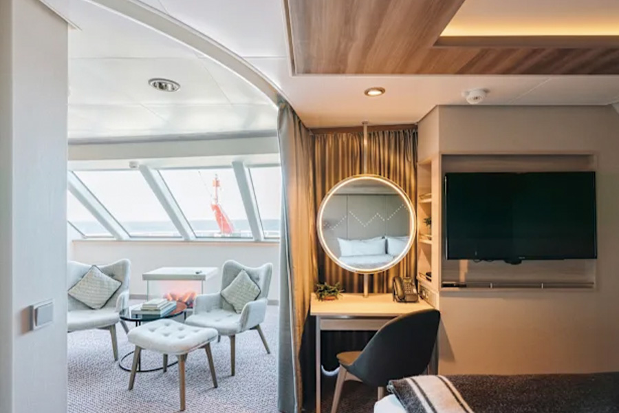 2026-0112 HX Expeditions-MF Corner suite-image-2