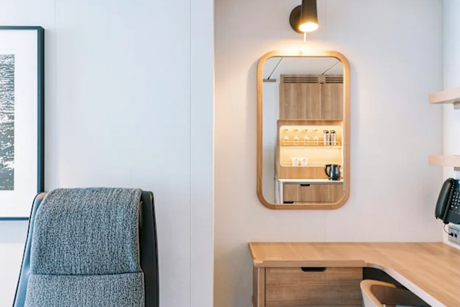 2026-0112 HX Expeditions-RR Outside cabin-image-2