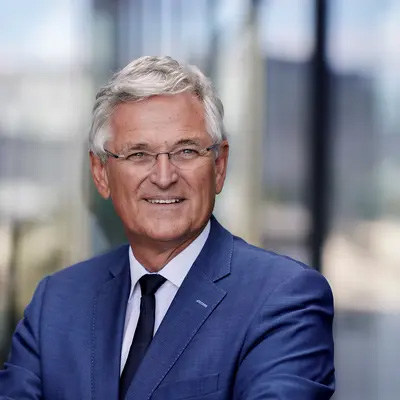 2026-0130 Coastal magic from Nice to Hamburg-Entertainment