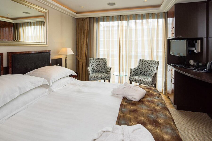 2026-0225-AmaWaterways-AmaBella-image-21