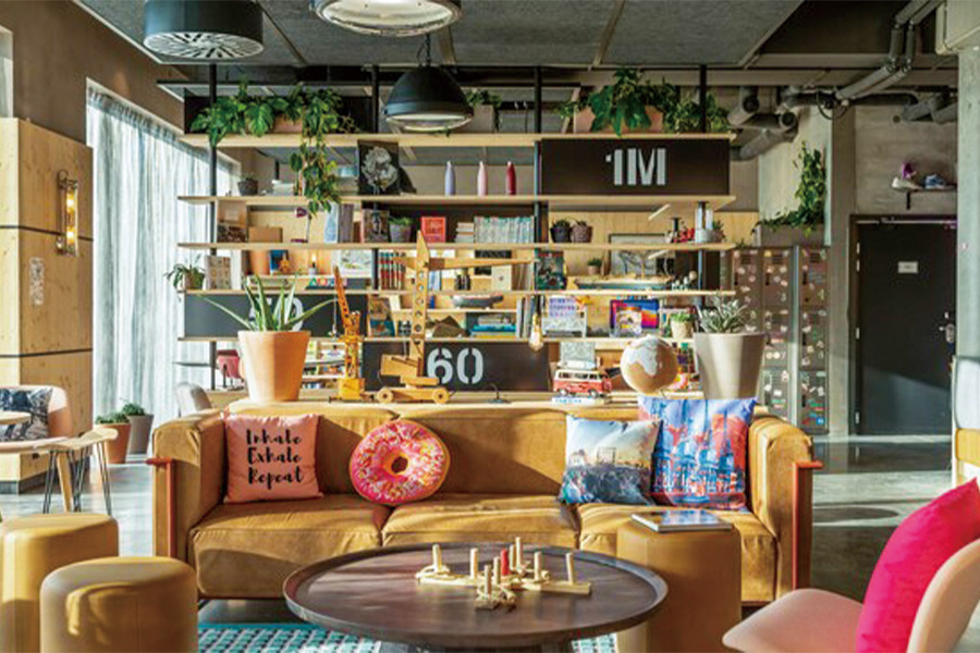 2026-0806-Moxy Bordeaux-image-1