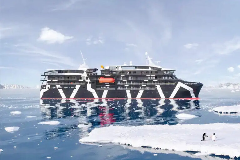 Magellan Discoverer麥哲倫發現者號