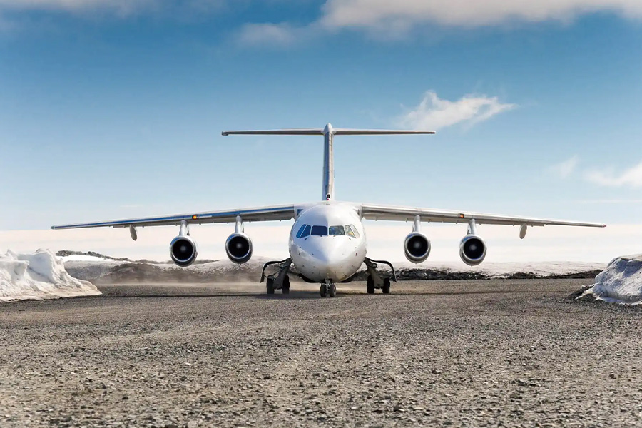 2026-0505-Antarctica 21-Aircraft-image-4