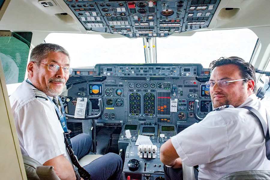 2026-0505-Antarctica 21-Aircraft-image-6