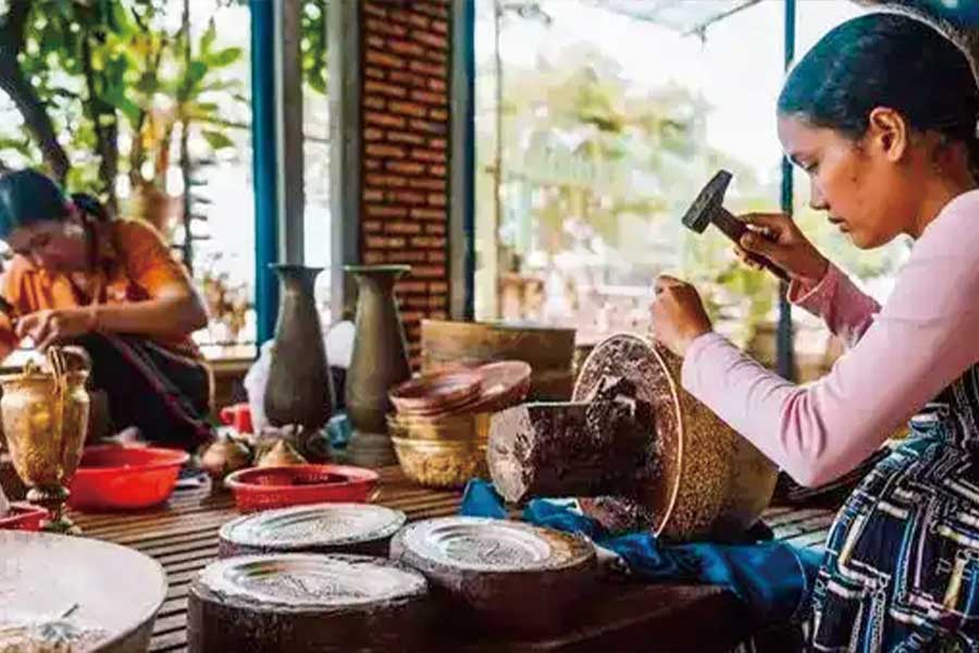 2026-0507-The-Mekong-in-a-different-way—Between-adventure-and-must-see-sites-image-2