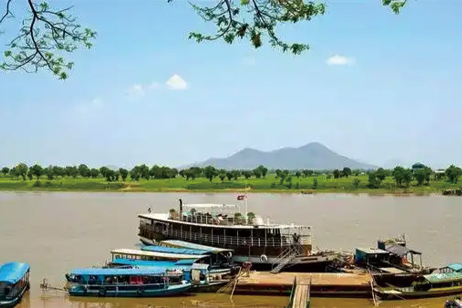 2026-0507-The Mekong in a different way – Between adventure and must-seesites-image-3
