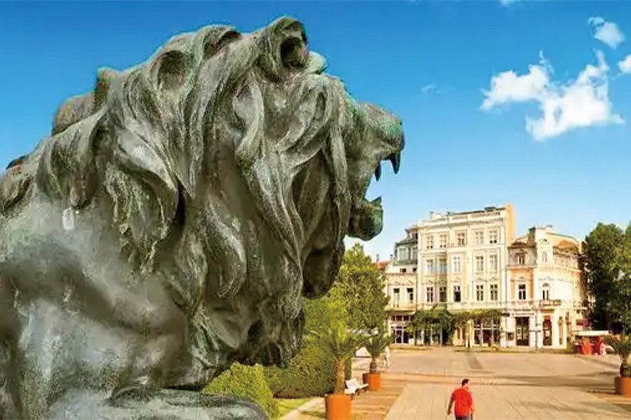 2026-0511-From the Black Sea to the Blue Danube (port-to-port cruise)-image-7