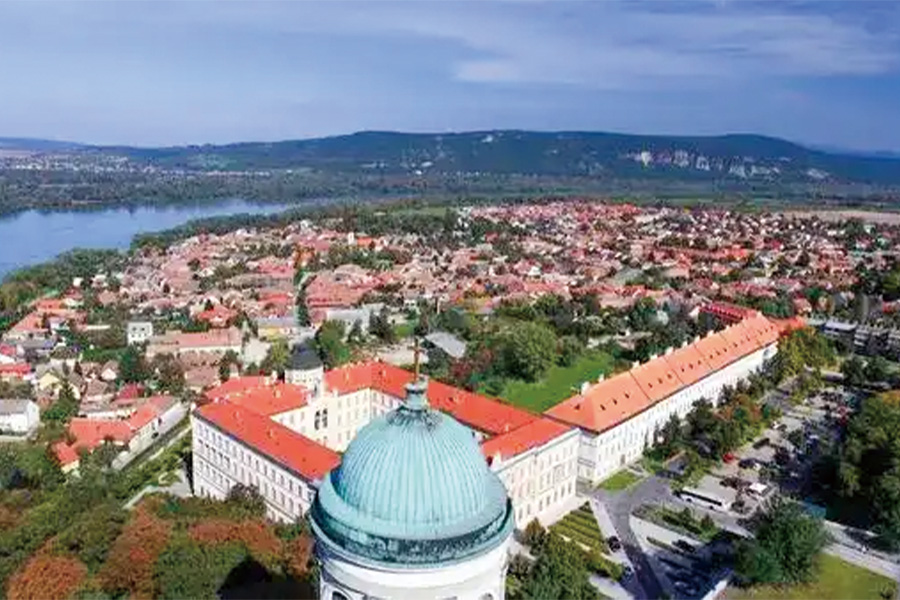 2026-0511-The beautiful blue Danube (port-to-port cruise)-image-06