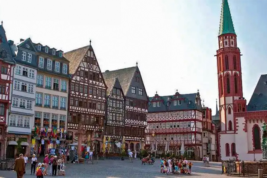 2026-0512-Trans-European cruise from Strasbourg to Budapest (port-to-port cruise)-image-06