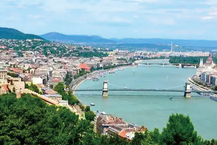 2026-0512-Trans-European cruise from Strasbourg to Budapest (port-to-port cruise)-image-11