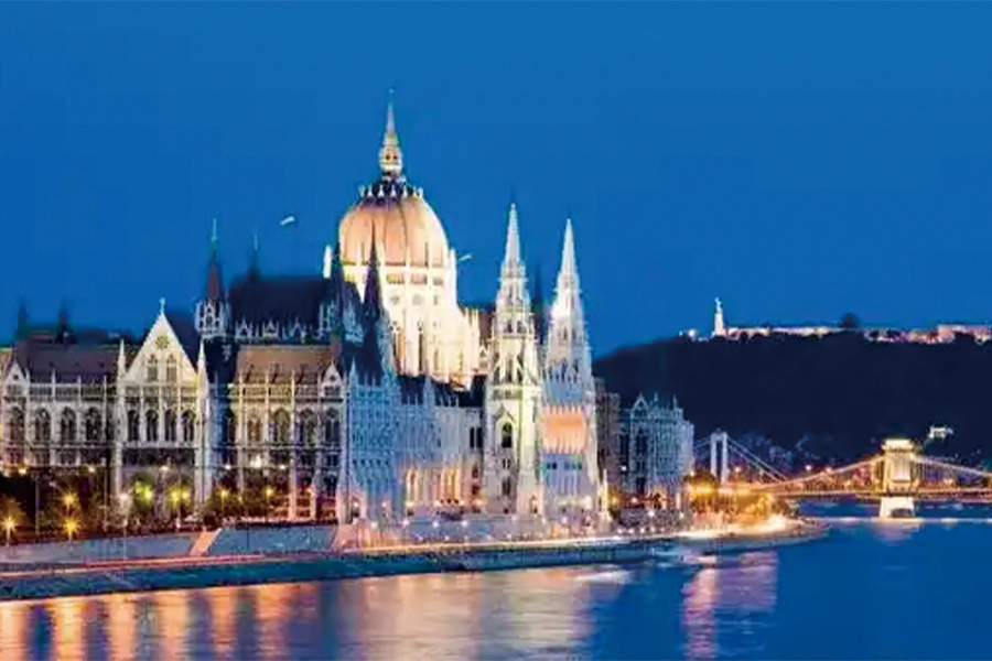 2026-0512-Trans-European cruise from Strasbourg to Budapest (port-to-port cruise)-image-13