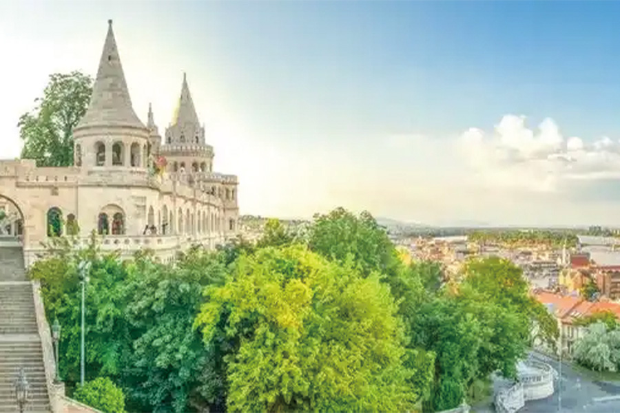 2026-0512-Trans-European cruise from Strasbourg to Budapest (port-to-port cruise)2-image-03