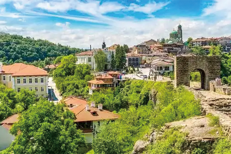 2026-0513-Along the Danube, the Balkan peninsula and Budapest (port-to-port cruise)-image-1