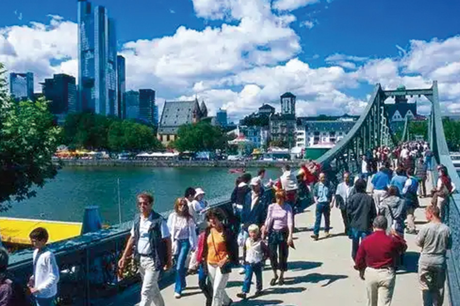2026-0513-Trans-European cruise from Budapest to Strasbourg (port-to-port cruise)-image-3