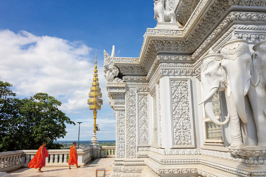 Aqua Expeditions | 湄公河 | 湄公河探險之旅 金邊往暹粒（延伸段）Aqua Mekong Explorer Cruise Phnom Penh to Siem Reap (extension) / 2027年01.02.03.04.12月 / 2028年01.02.04.10月