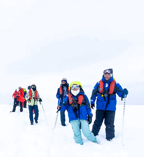 2026-0716-Antarctica 21-Snowshoeing-image-7