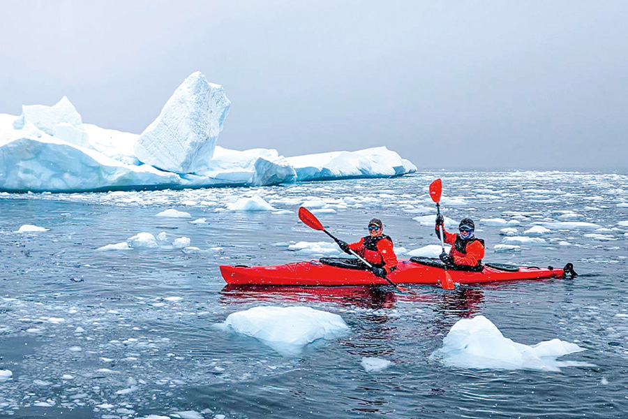 2026-0716-antarctica-21-kayak-image-6