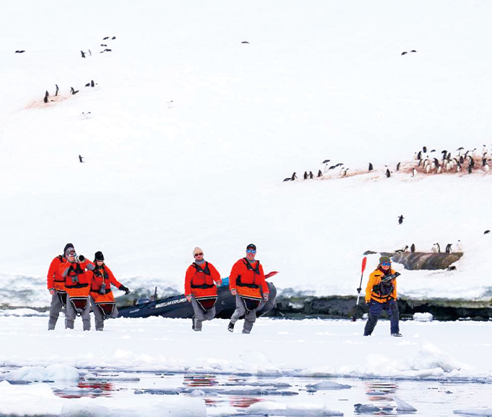 2026-0716-antarctica-21-kayak-image-7