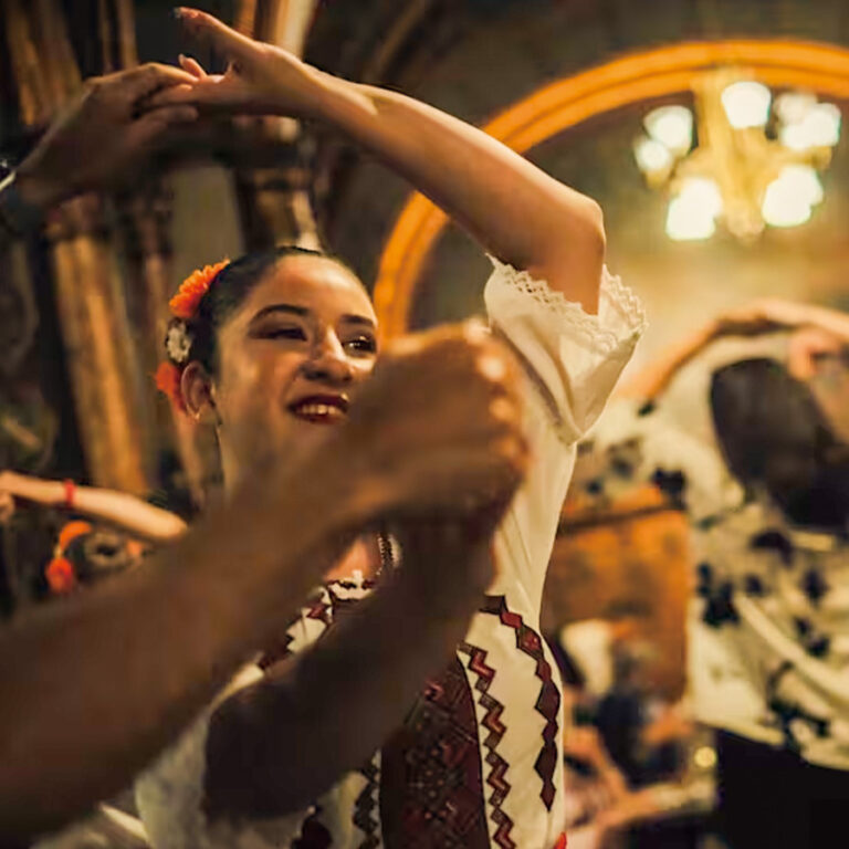 2026-1013-belmond-Istanbul to Paris (2027)-image